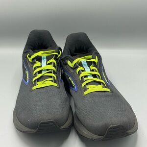 Brooks Men's Launch 10 Gray with Neon Green Highlights